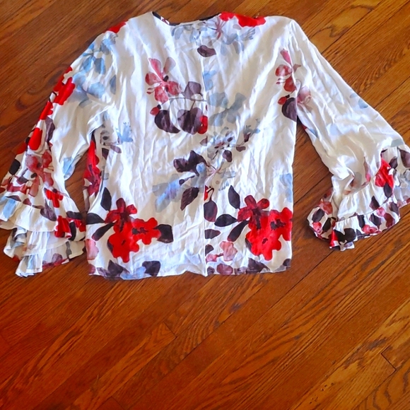 Floral top - Picture 3 of 3